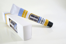 Marmelada em bisnaga e caixa