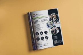 Página de publicidade em revista